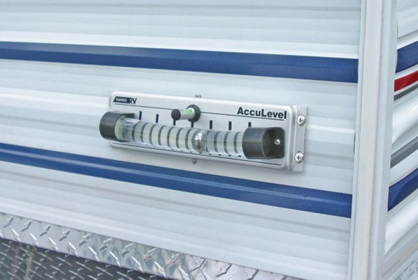 Camco® 25563 - Acculevel™ Screw-On Graduated Level