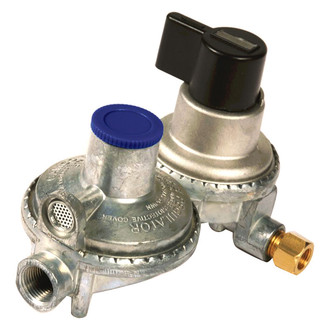 Camco® - LP Gas Regulator (1/4" NPT Inlet to 3/8" NPT Outlet)