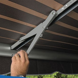 Carefree® - Rafter 7™ with Gas Shock Assist
