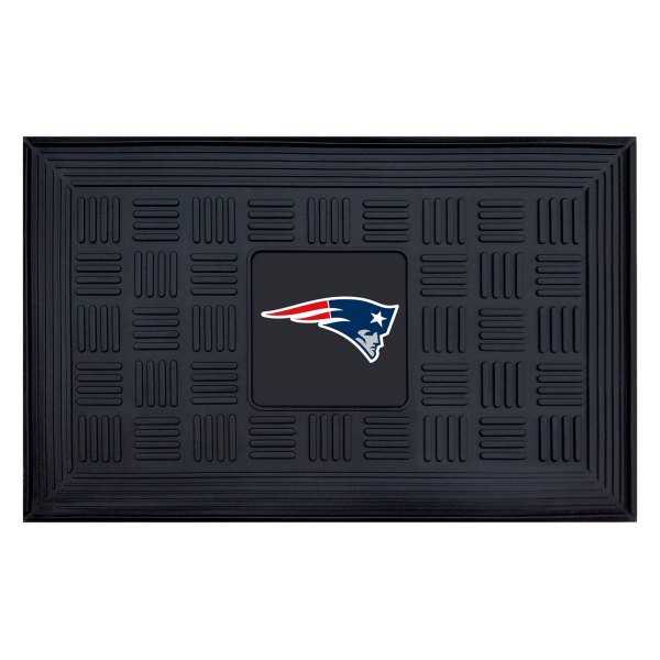 FanMats® - New England Patriots 19.5" x 31.25" Ridged Vinyl Door Mat with "Patriot" Logo