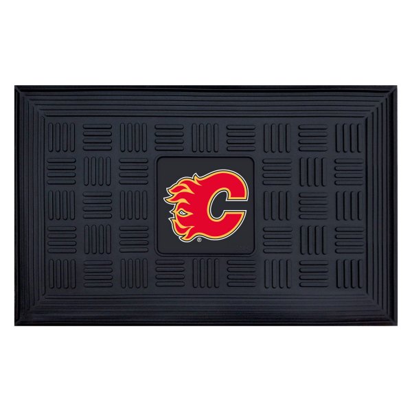 FanMats® - Calgary Flames 19.5" x 31.25" Ridged Vinyl Door Mat with "Flaming C" Logo