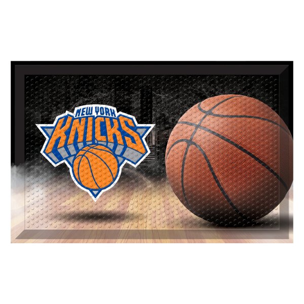FanMats® - New York Knicks 19" x 30" Rubber Scraper Door Mat with "New York Knicks Icon" Logo